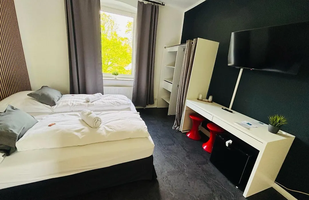 Hotel Bff Airport Messe Schlaf - Duesseldorf-1