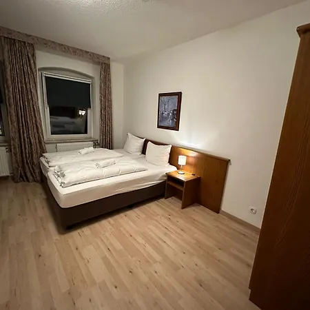 Hotel Bff Airport Messe Schlaf - Duesseldorf-3